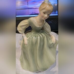 1966 Royal Doulton Green Ceramic Figurine